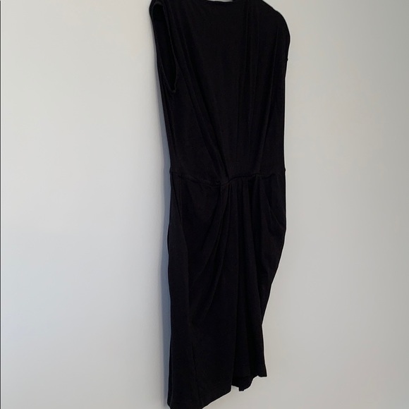 Clu asymmetrical black dress - Picture 3 of 4